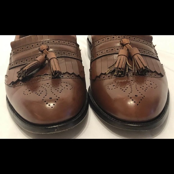 Allen Edmonds Men’s Kilted Tassel Brown 9.5A - Picture 2 of 8